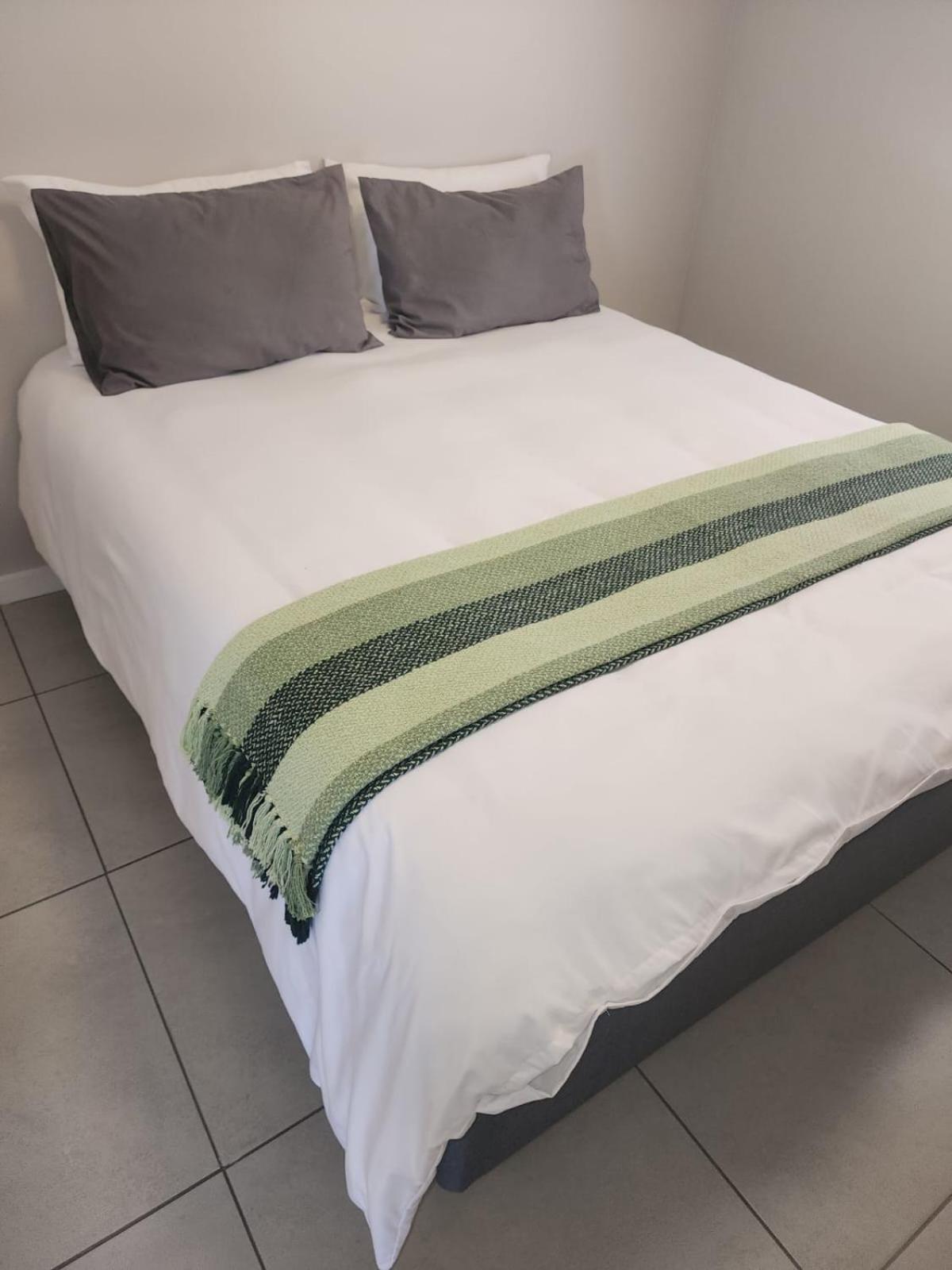 Holiday home Hottentots Hide Away *